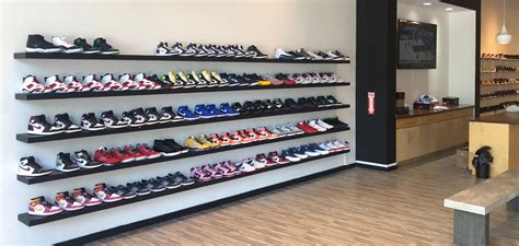 sneakers store.com.